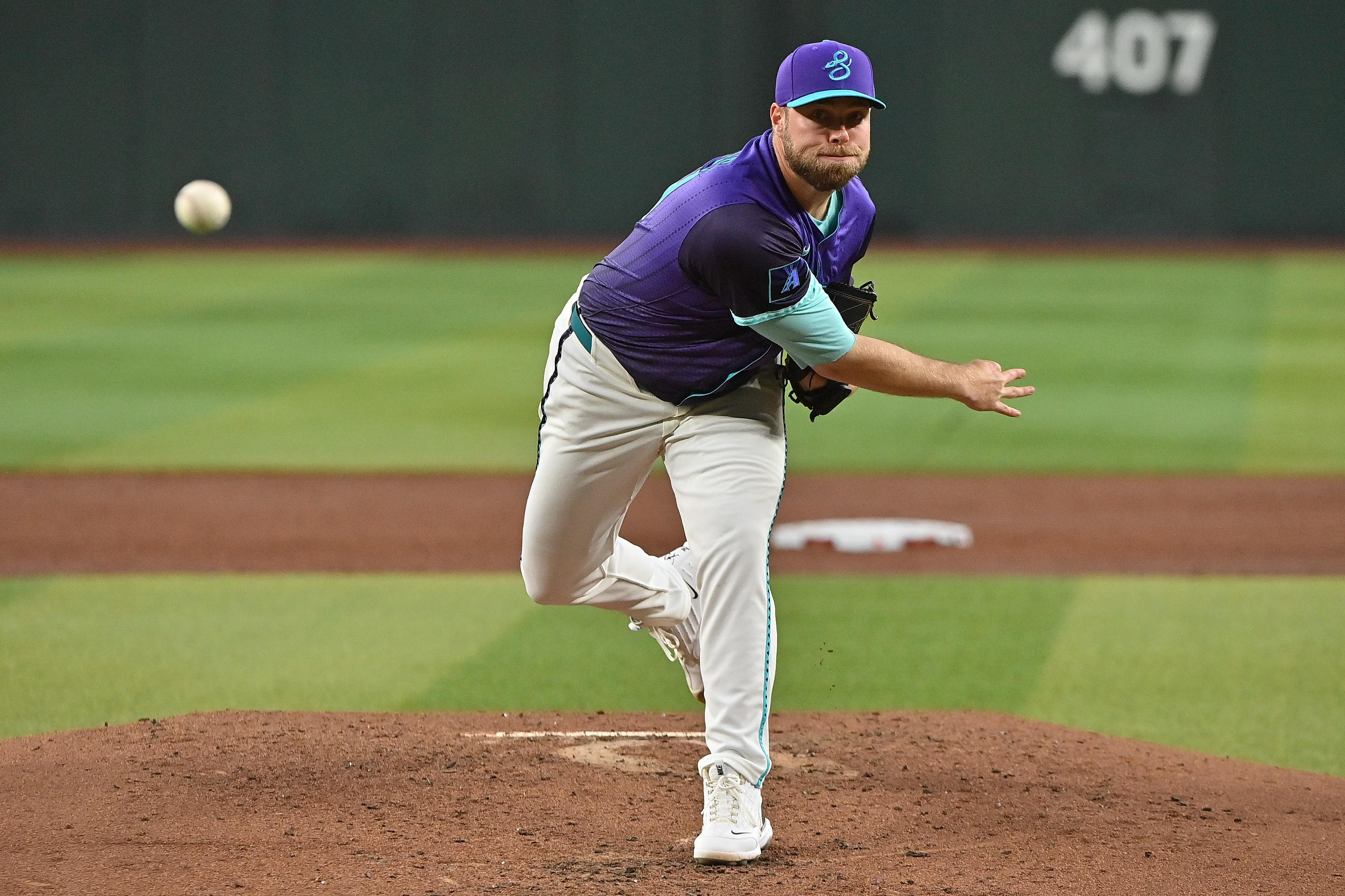 Corbin Burnes might not hit 6 Ks today - Source: Imagn